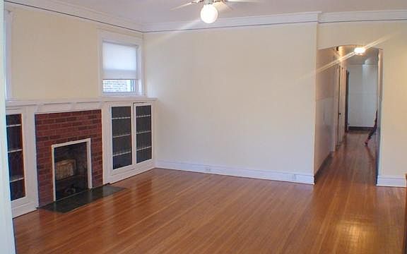 4th image of 6320 N Lakewood Ave