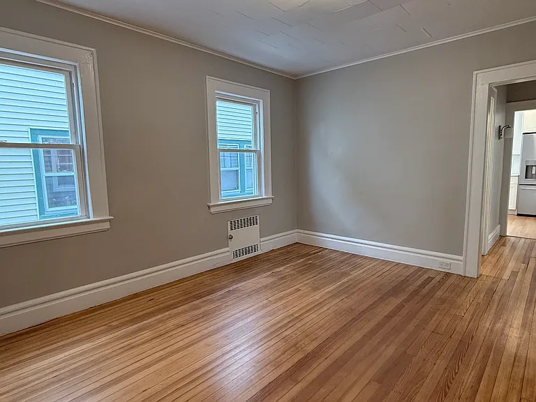 35 Mountainview St #2 — Photo 2