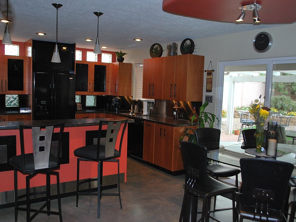2nd image of 5308 John Thomas Dr NE