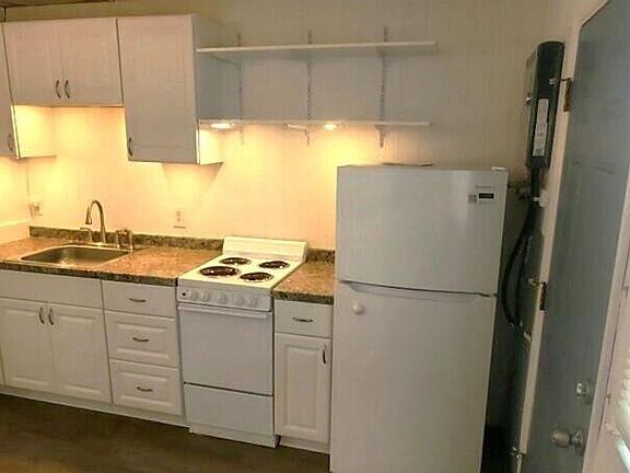 3rd image of 108 Murray Way #3