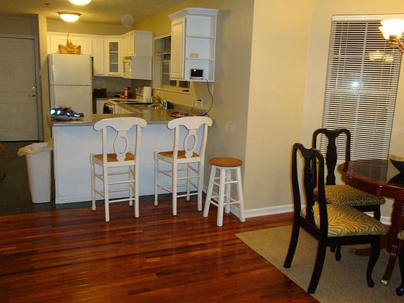 5th image of 1600 Queen Anne Way
