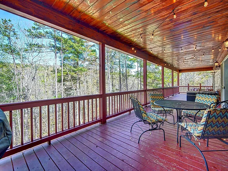 329 Arrowood Pointe — Photo 32