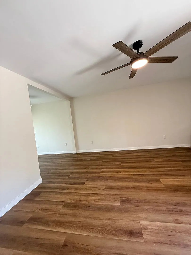 2 Bed 1.5 Bath Fully Remodeled Condo Available 9/15/2026!! *Do Not Disturb Tenants* — Photo 3