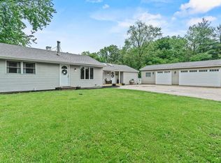 20270 W Rollins Rd, Lake Villa, IL 60046