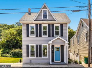 40 N Broad St, Waynesboro, PA 17268