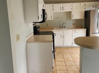 1105 Terry Dr, Bellevue, NE 68123