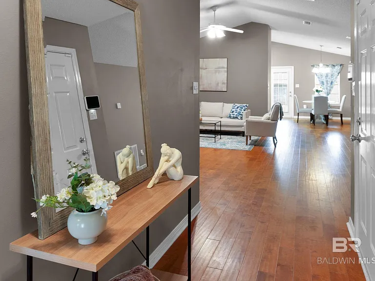 8254 Magnolia Village Dr S — Photo 10