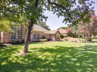 4450 Northern Dancer Dr, Burleson, TX 76028