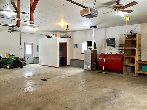 inside of heated detached garage