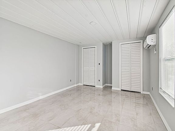 5th image of 39041 Manor Dr #B