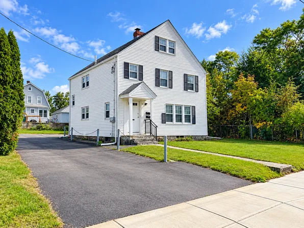 521 Burncoat St #1, Worcester, MA 01606