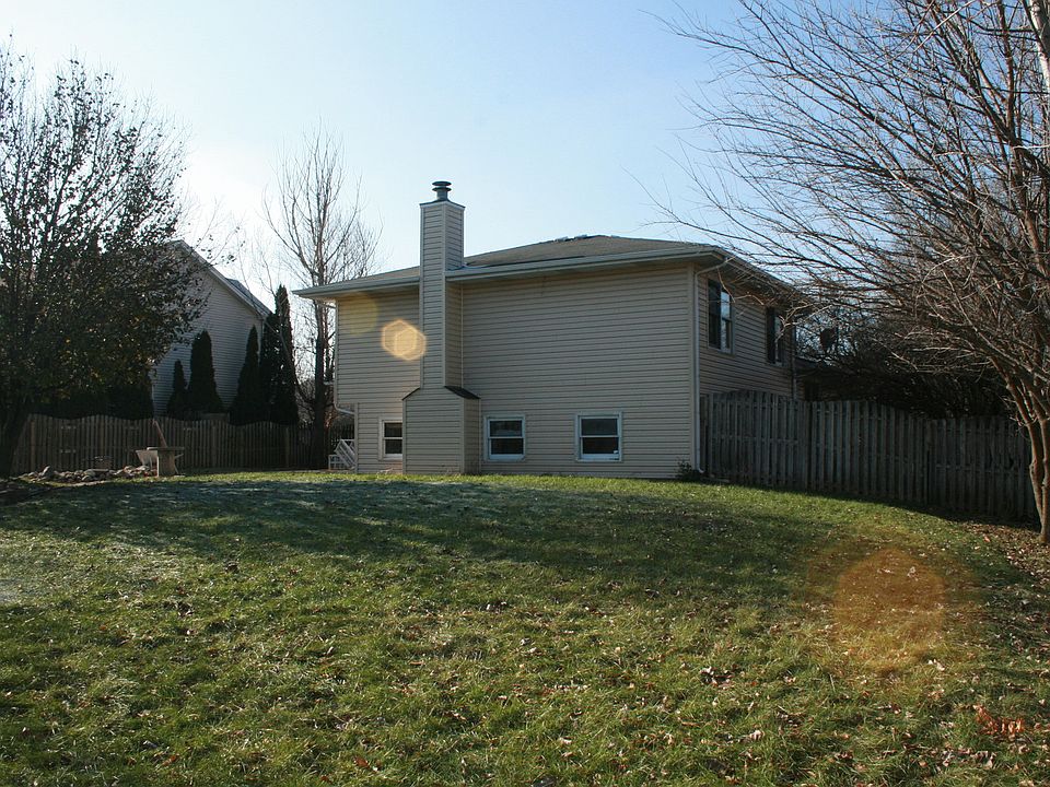 2nd image of 180 Starwood Dr