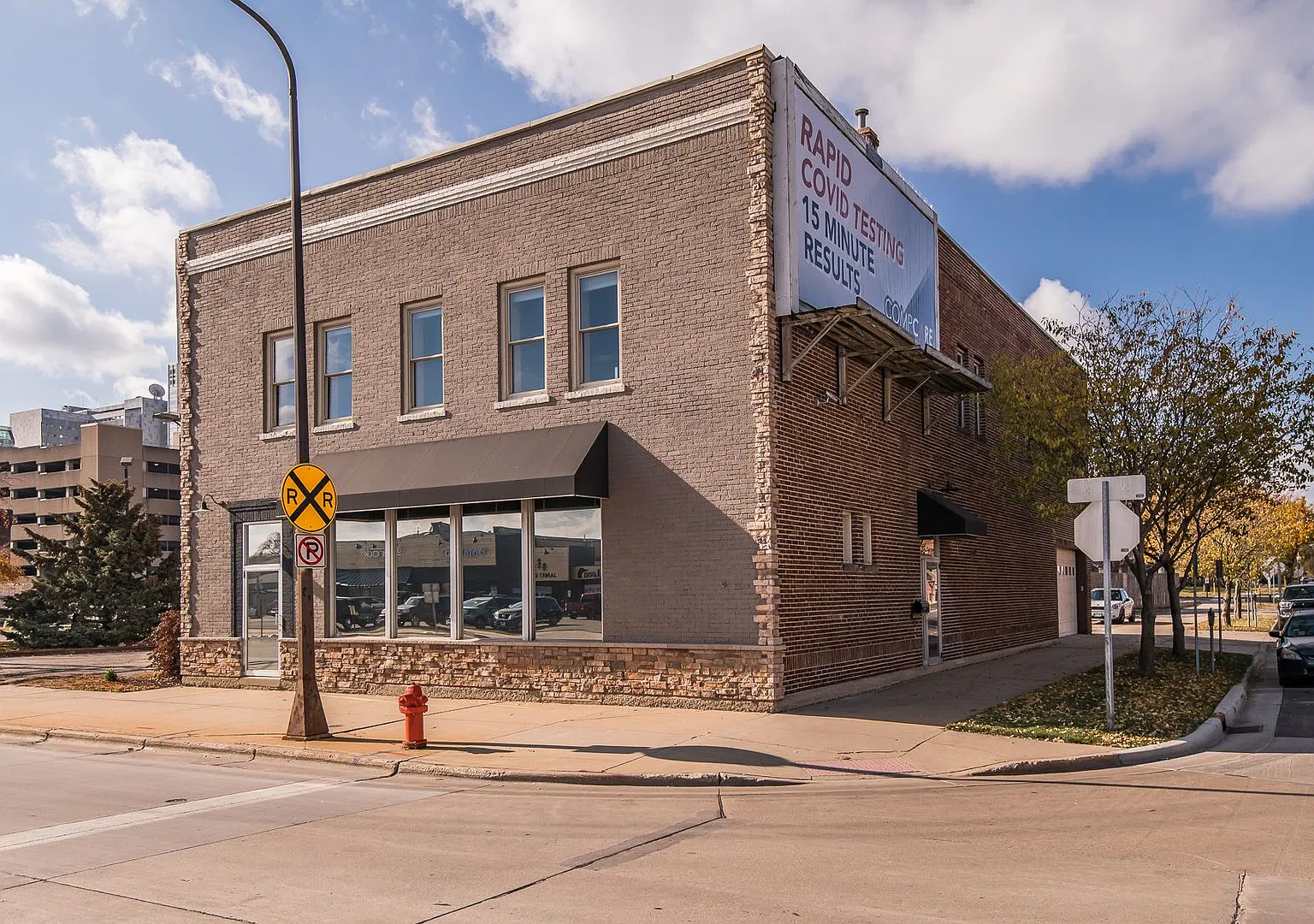 Modern 5 Bedroom loft 2 Blocks from Mayo Clinic — Photo 3
