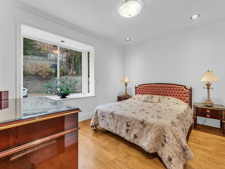 1525 Errigal Pl — Photo 26