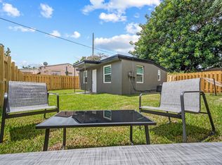 213 Columbus Pkwy, Hollywood, FL 33021