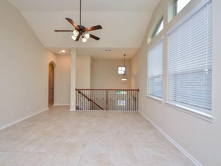 23322 Del Rosso St — Photo 3