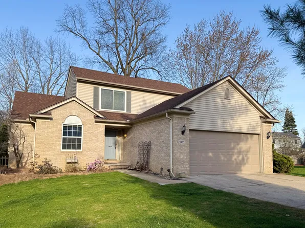9465 Sandlewood Ct, Whitmore Lake, MI 48189