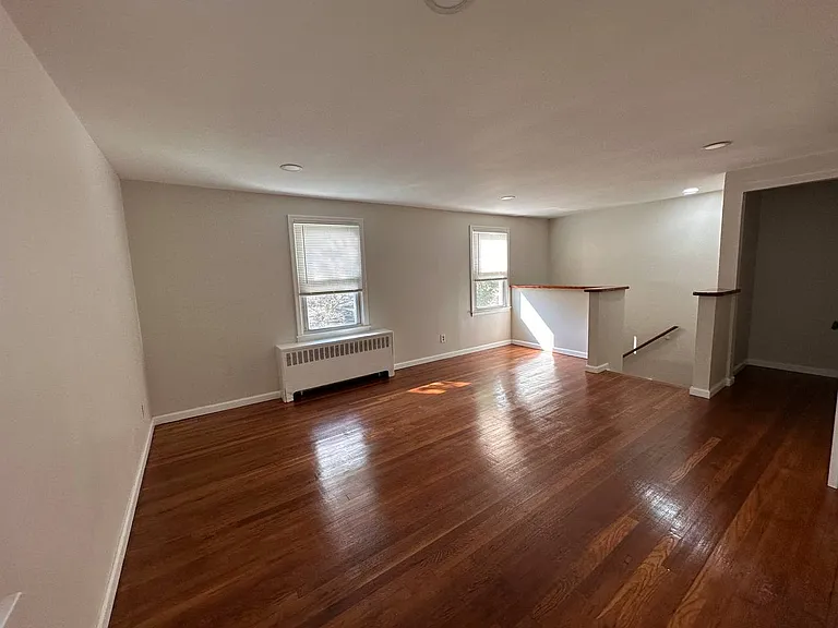 14 Byron Pl #2 — Photo 6