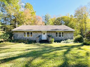 628 Beach Pond Rd, Voluntown, CT 06384