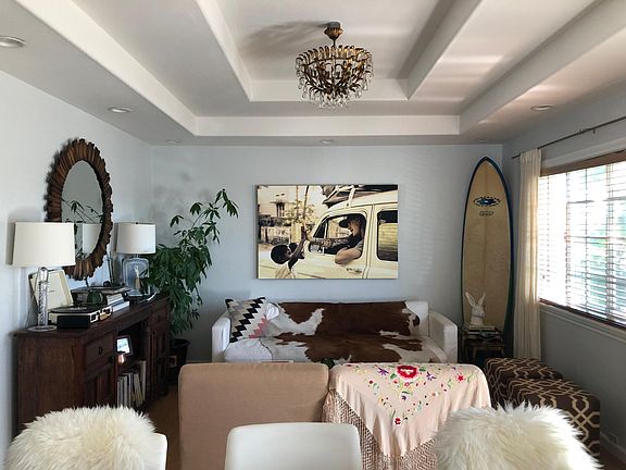 This room has the same furniture but personal items have been removed.