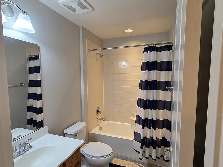 5435 Doubleday Ln — Photo 30