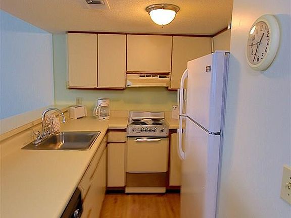 5th image of 5905 S Kings Hwy #4303-D
