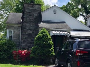 1902 18th St, Huntington, WV 25701