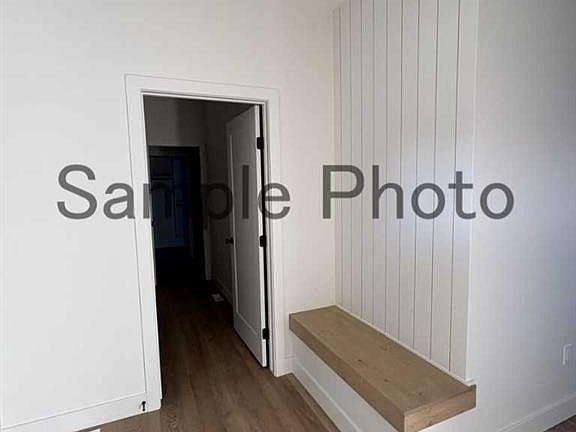 3rd image of 10656 S 147 Avenue Rural Grande Pr #1