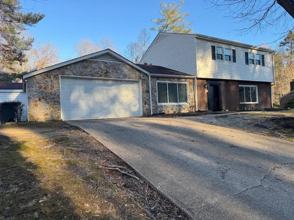 528 River Oak Dr, Danville, VA 24541