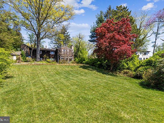 2nd image of 6515 Old Chesterbrook Rd