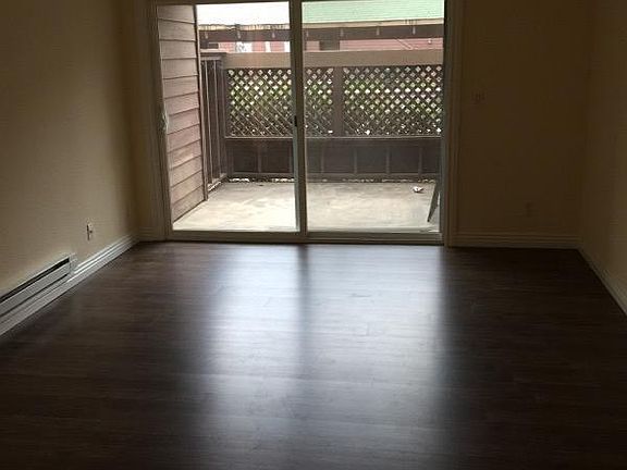 4th image of 918 Catkin Ct