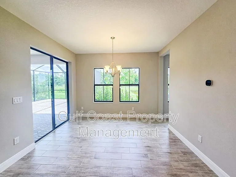 12664 Oak Hill Way — Photo 12