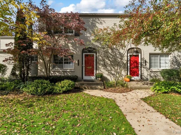 621 Graefield Ct, Birmingham, MI 48009