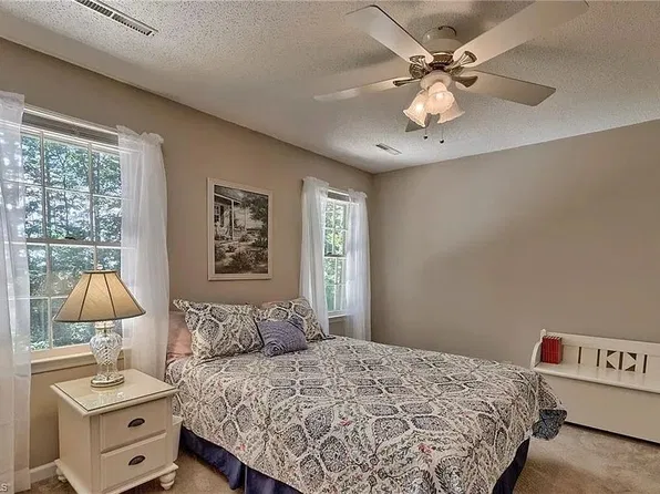 6127 Winview Hts, Clemmons, NC 27012
