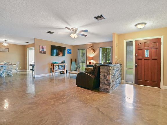 2nd image of 2960 Windsong Ln