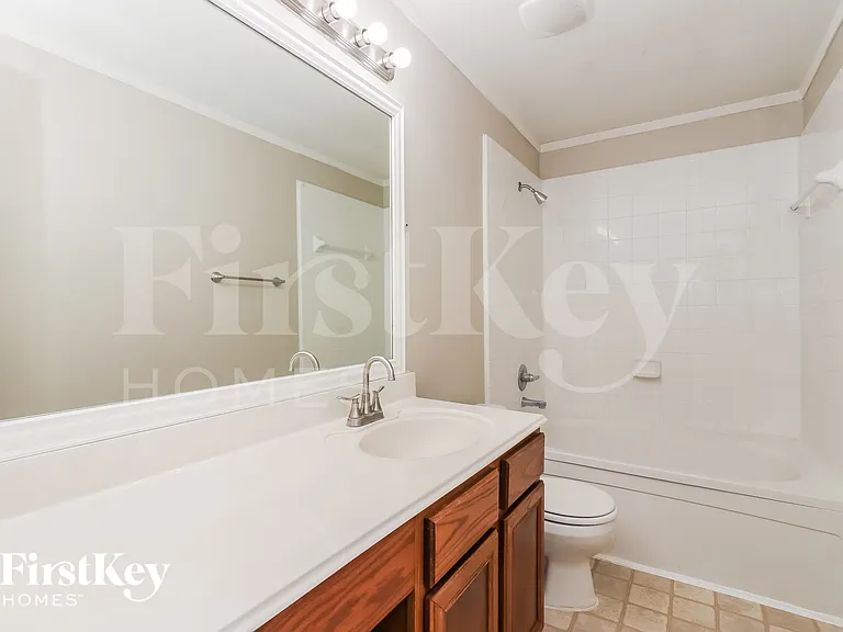 7311 Rising Brook Dr — Photo 10