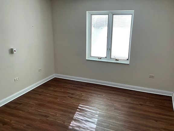 5th image of 840 N Seminary Ave #B2ad96676