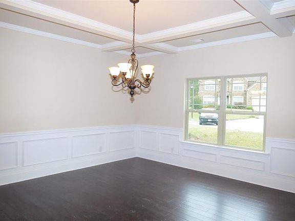 4th image of 3540 Brookhollow Dr