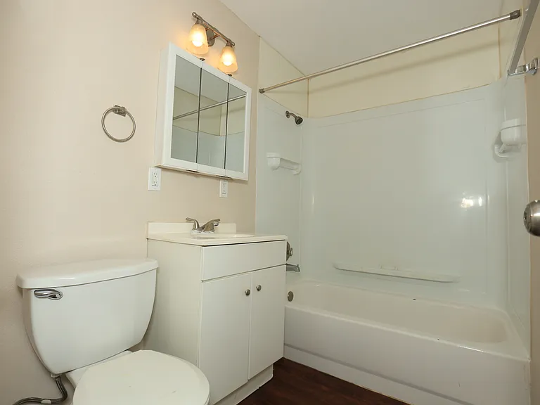 256 E Pecan Ln #3 — Photo 8