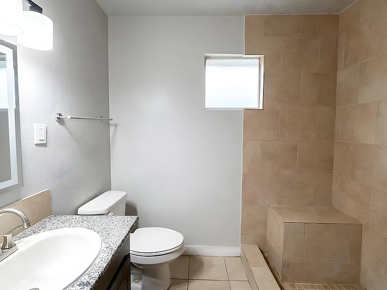 Weaver Condos — Photo 19