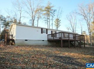 1120 E River Rd, Fork Union, VA 23055