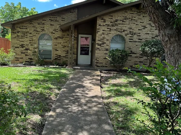 2833 Emberwood Dr, Garland, TX 75043