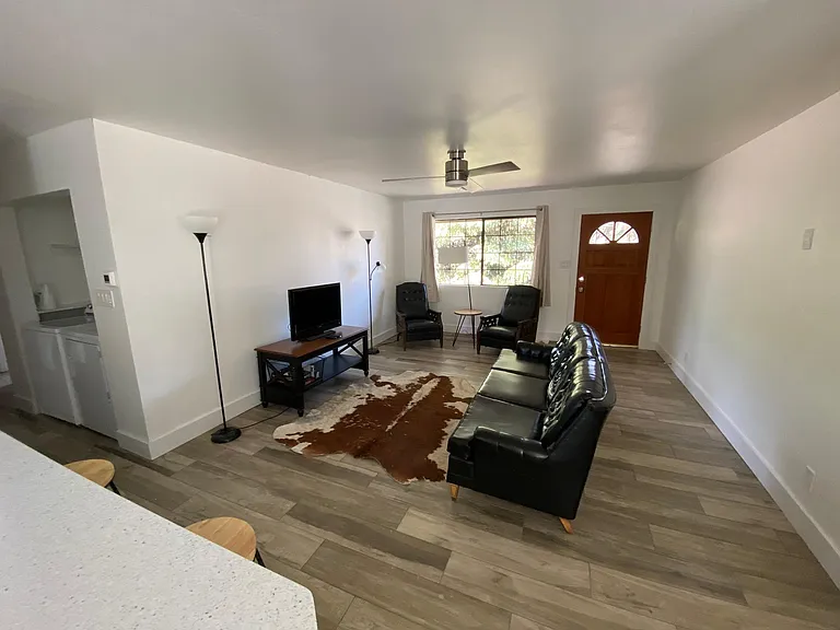 1919 N San Francisco St — Photo 4