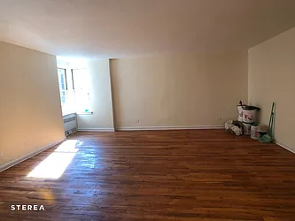 Rented by Sterea Agency