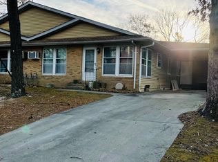 14 Sycamore Rd APT A, Manahawkin, NJ 08050