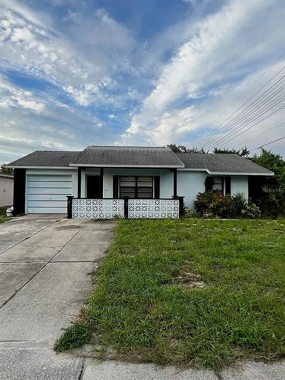 2 bed, 1.0 bath, 704 sqft, $1,475 — Photo 1