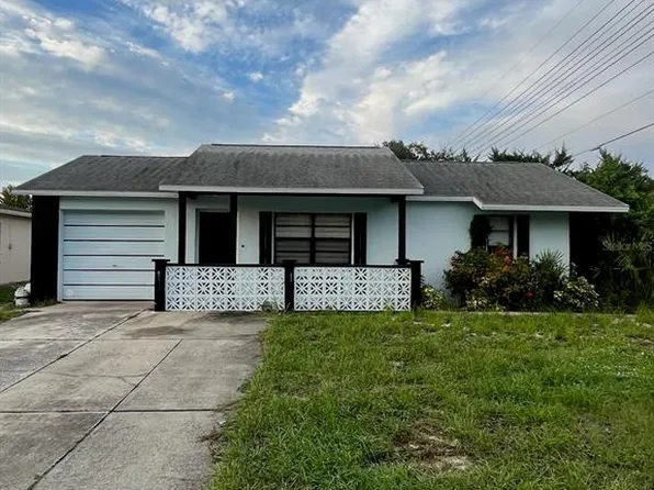 8053 Saybrook Dr, Port Richey, FL 34668