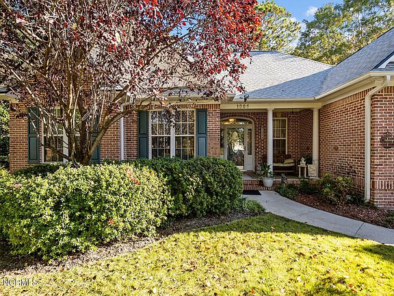 2nd image of 1006 Rosea Court