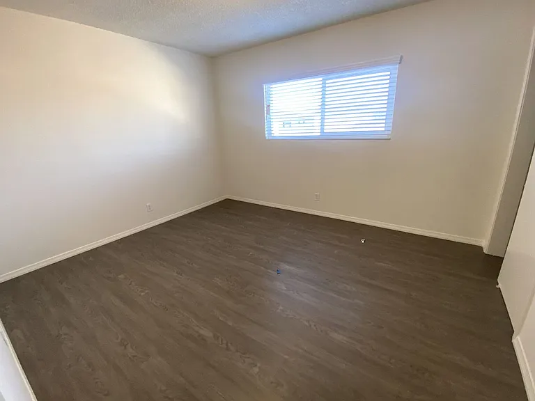 4821 W. 117th Street — Photo 11