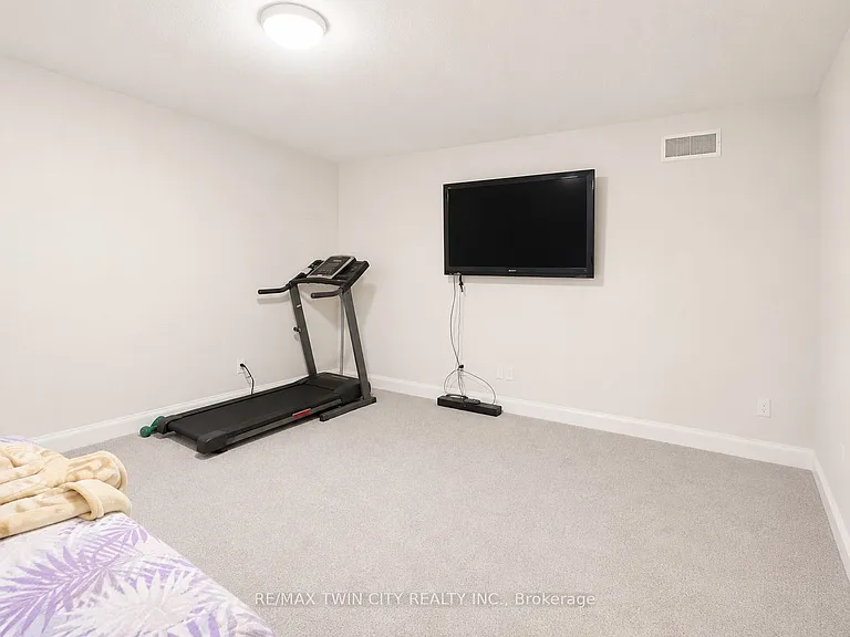 514 Bridgemill Cres — Photo 25